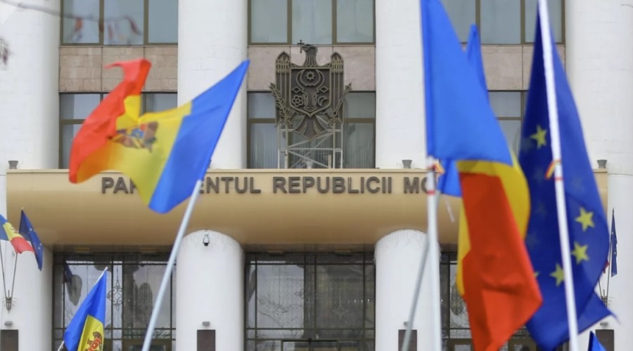Оппозиция в Молдавии может потеснить правящую партию, считает эксперт