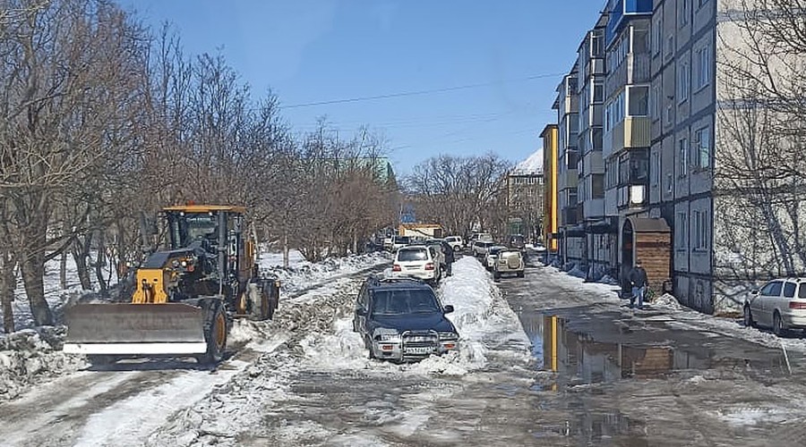 ДОРОГИ ПЕТРОПАВЛОВСКА ДО СИХ ПОР НЕ ПРИВЕЛИ В НОРМУ ПОСЛЕ ЦИКЛОНА