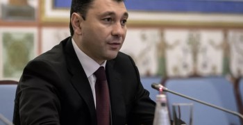 В Армении объяснили стремление политологов принизить роль СССР в Победе