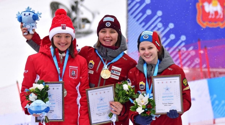 КАМЧАТСКАЯ ГОРНОЛЫЖНИЦА ЮЛИЯ ПЛЕШКОВА ЗАВОЕВАЛА ЗОЛОТО В КУСЕ