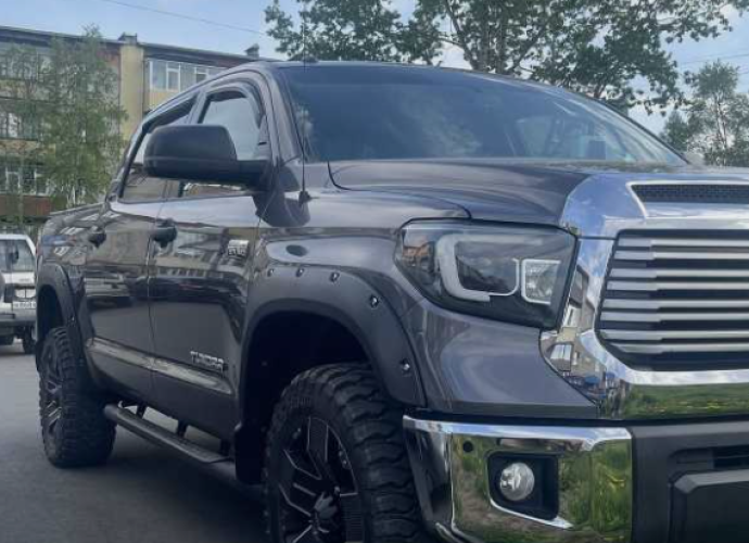 Toyota Tundra, 2015