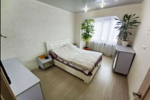 Продаётся 4-комн. квартира, 77.5 м²